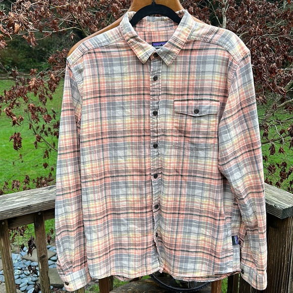 Patagonia Tops - Patagonia Haywood flannel organic cotton button down peach purple grey Lrg